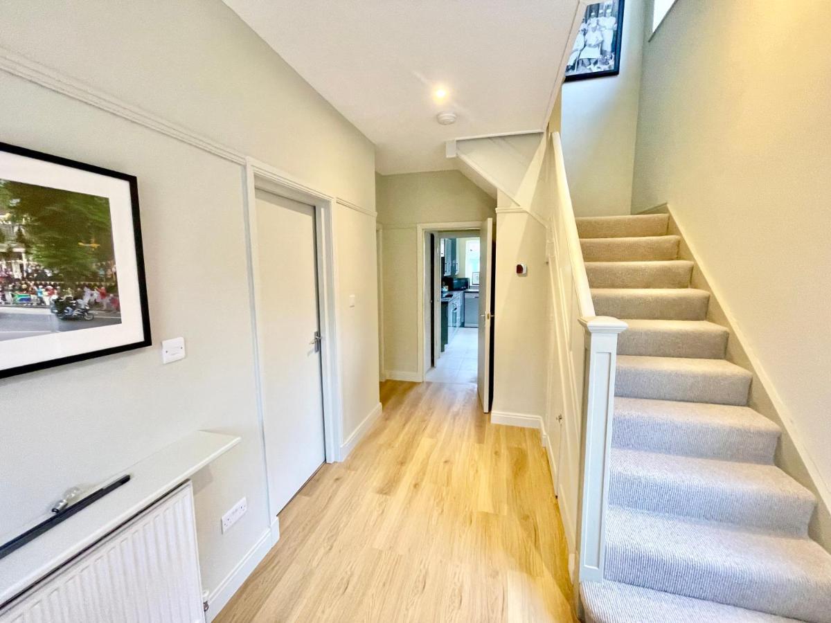 Central Townhouse With Free Off Road Parking And Garden Йорк Екстер'єр фото