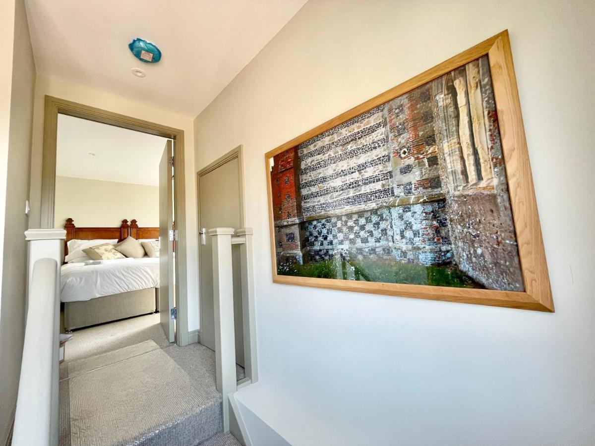 Central Townhouse With Free Off Road Parking And Garden Йорк Екстер'єр фото