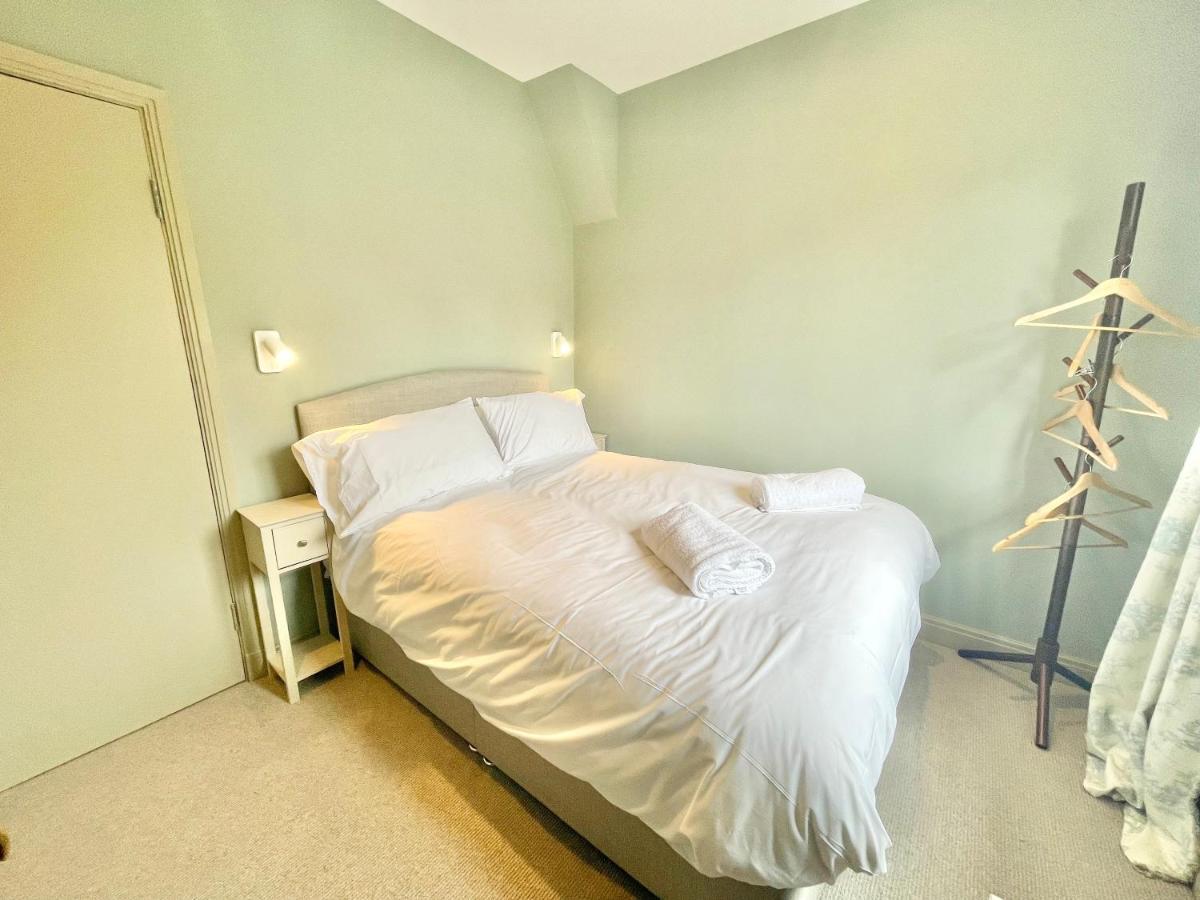Central Townhouse With Free Off Road Parking And Garden Йорк Екстер'єр фото
